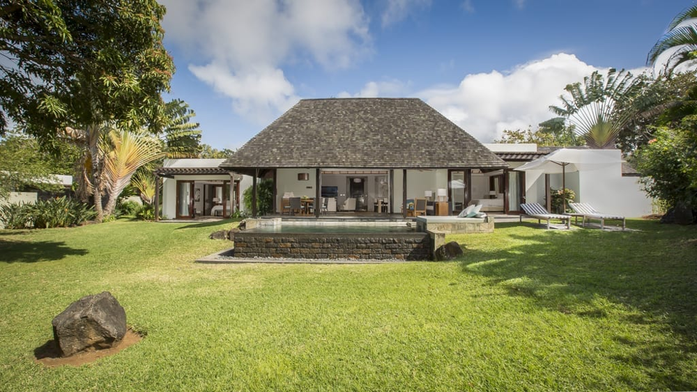 Four Seasons villa exterior